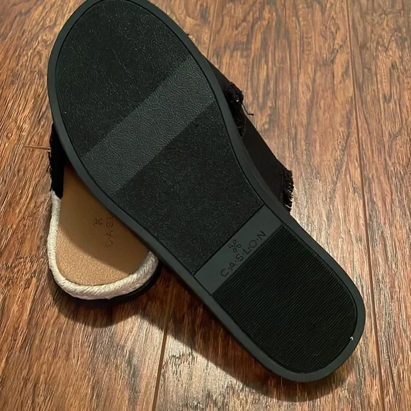 Caslon sandals - Picture 4 of 6